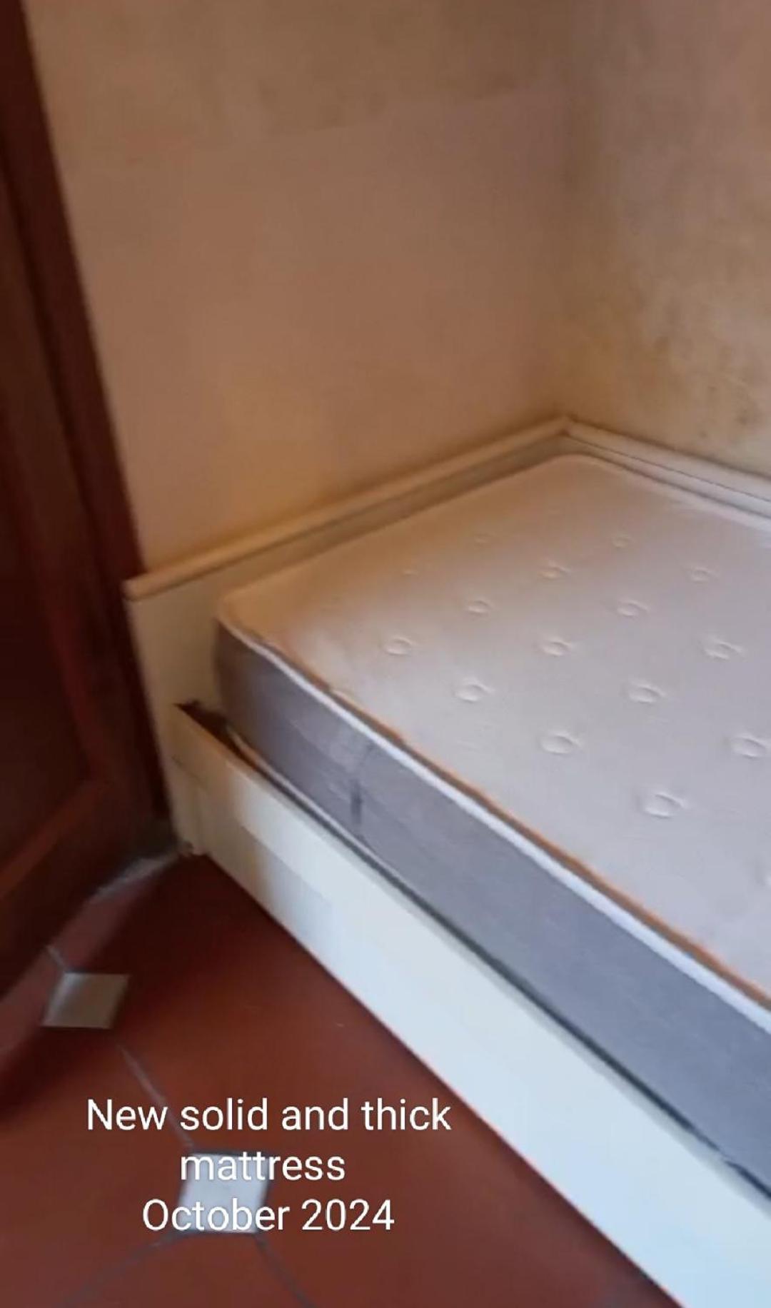 Alessandro'S Small Apartment Florence Ngoại thất bức ảnh
